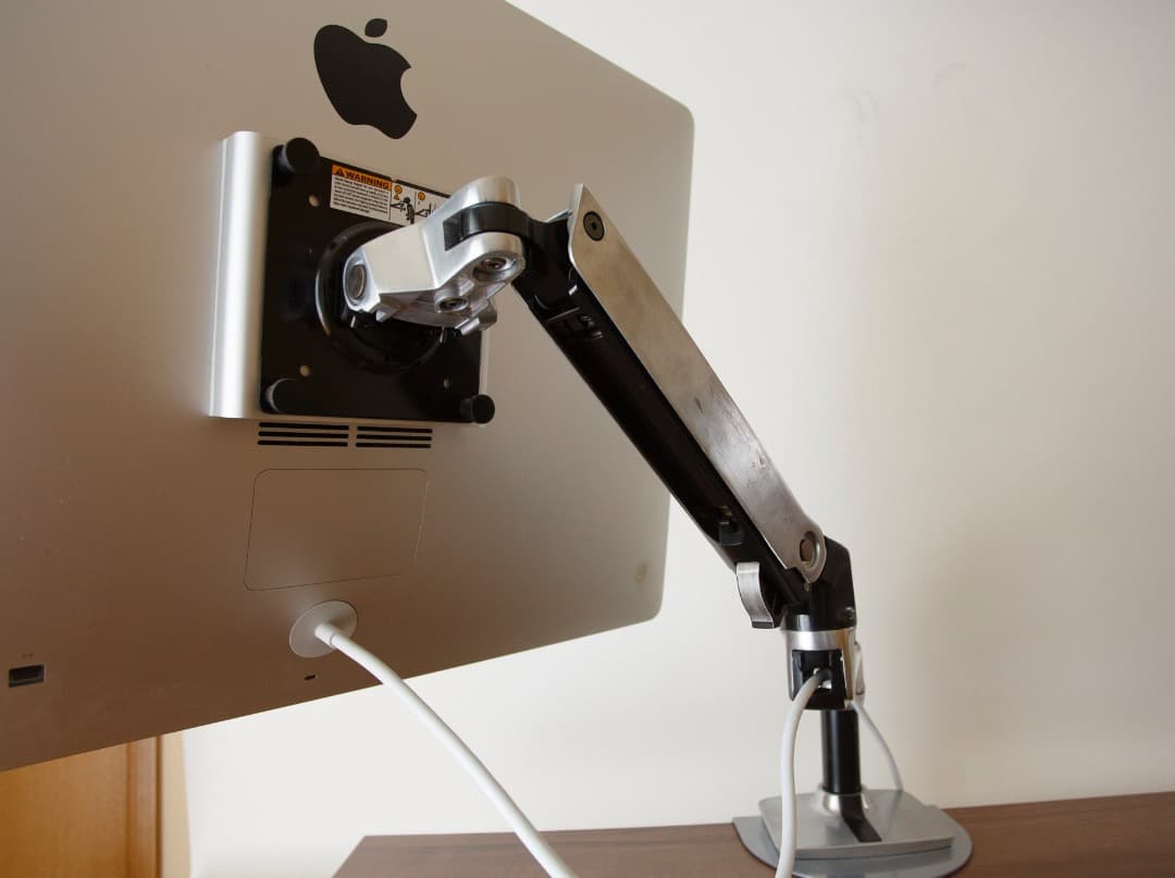 iMac 27インチ 5K 8コア Core i9 40GB 1TB VESA