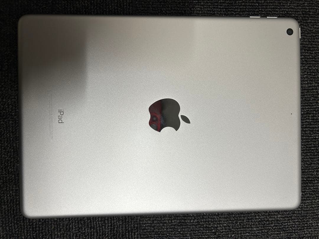 Apple iPad (第5世代) A1822 シルバー 本体のみ