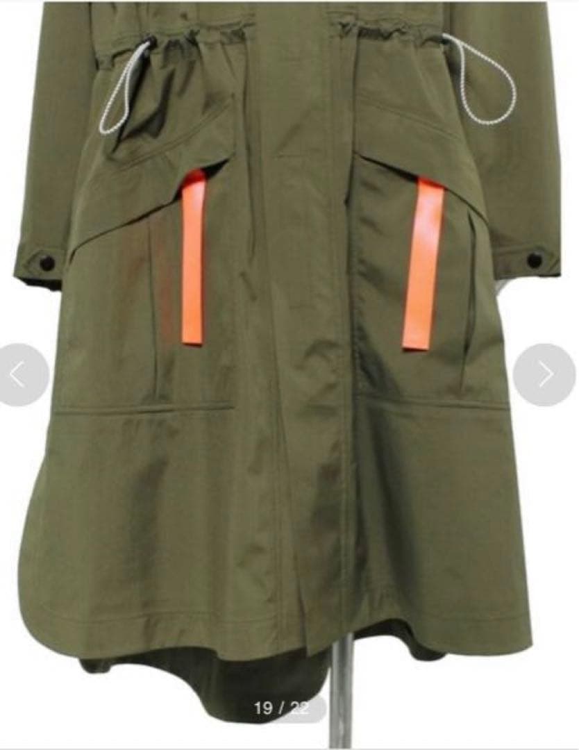 UN3D. ミニマルマウンテンコート オリーブ