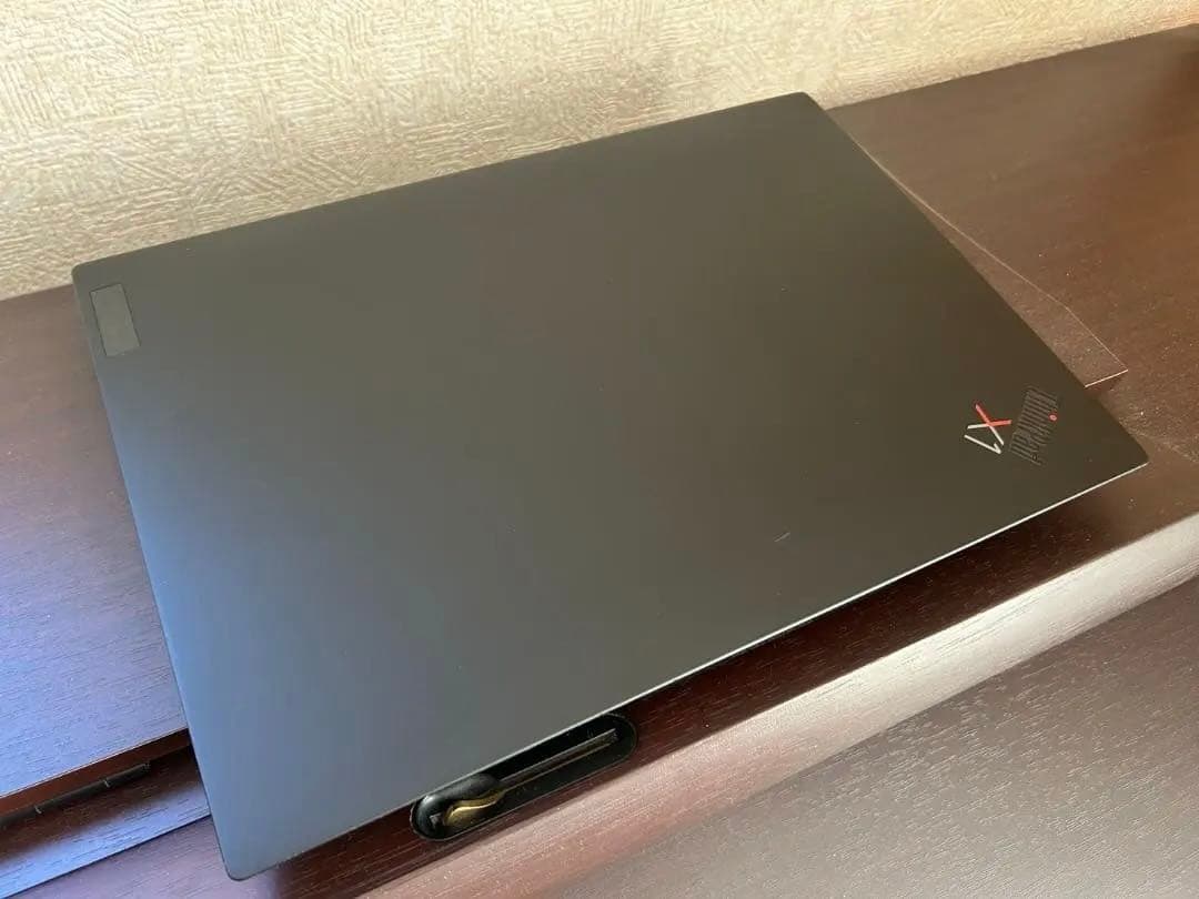 ThinkPad X1 Carbon Gen10【米沢生産モデル】