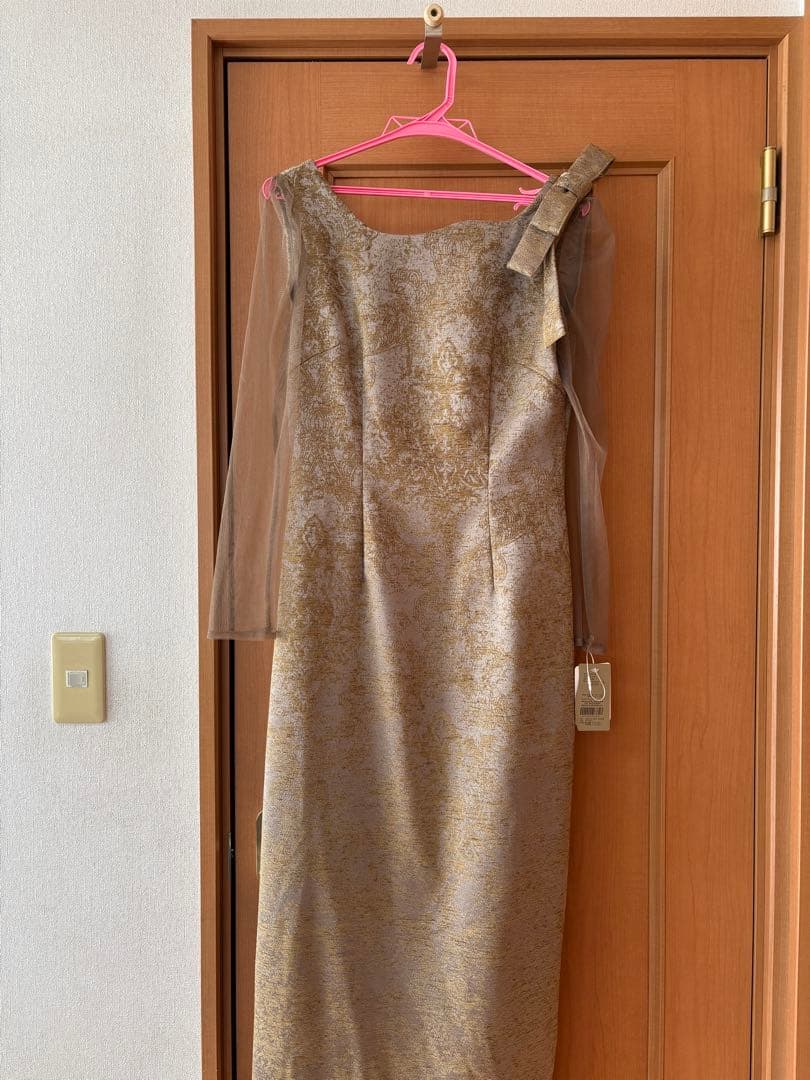 キキ　Shoulder ribbon jacquard dress