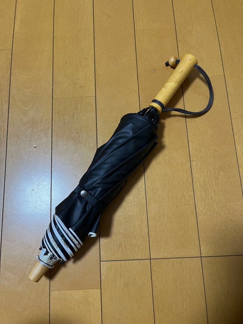 完全遮光 サンバリア 折りたたみ日傘 リーフ柄