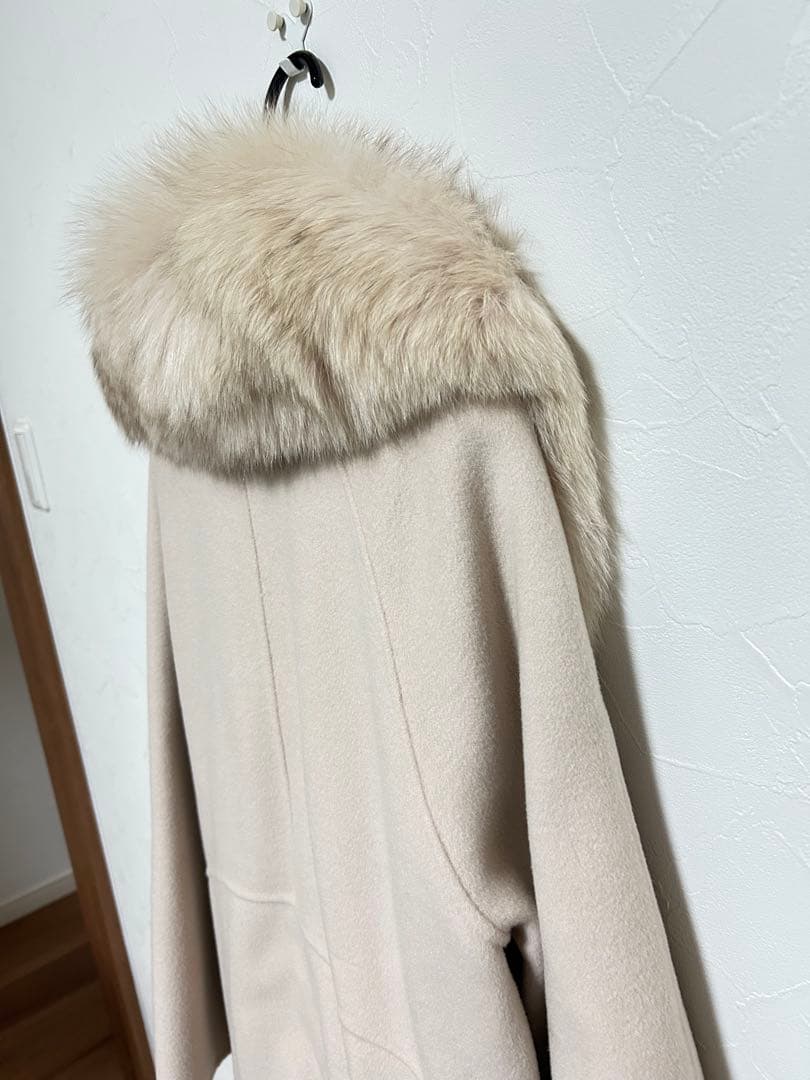 お値下げしました♡ セブンフェアリー　ベージュ ファー襟 ロングコート
