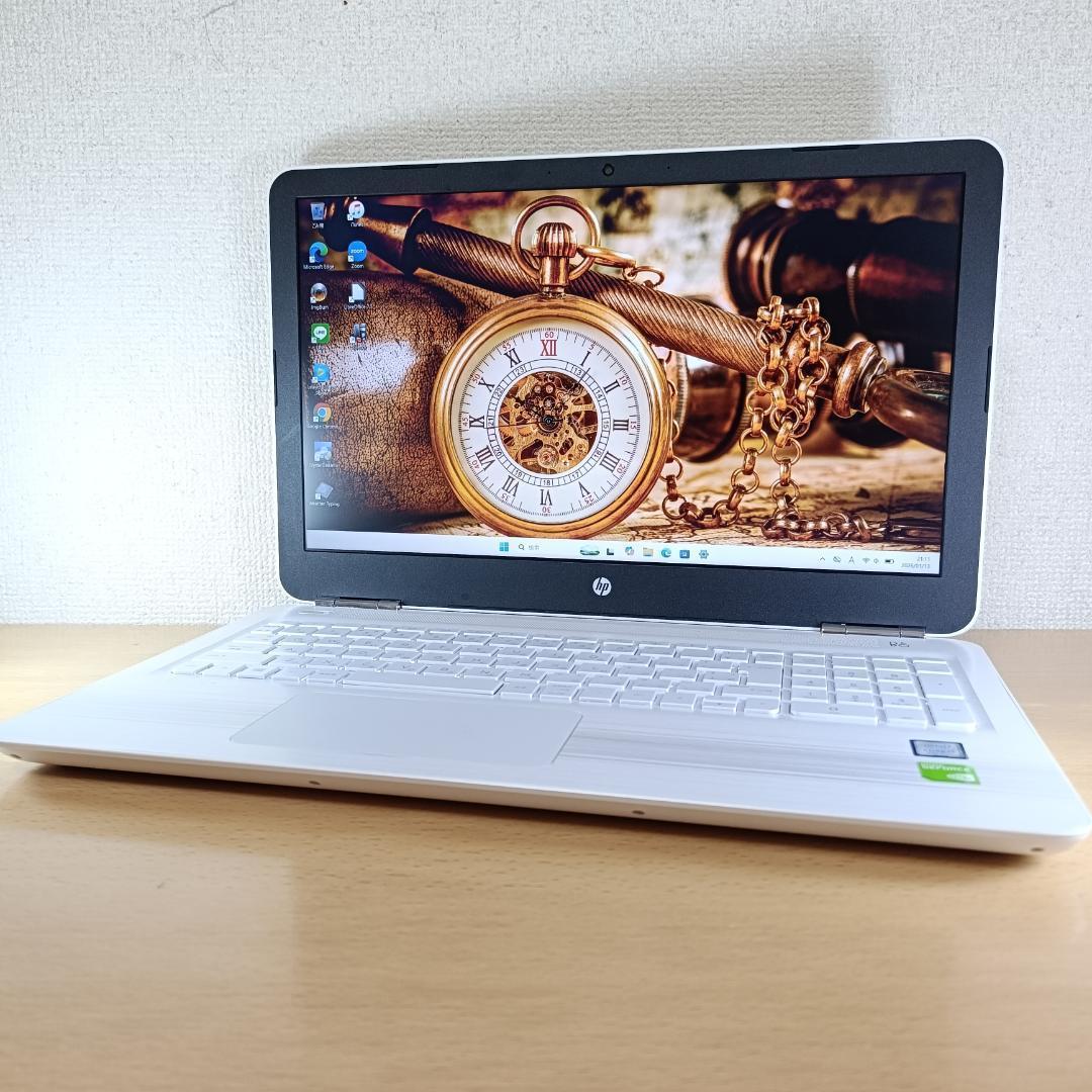 ノートPC Windows11 Core i7 SSD メモリ16GB HP 白