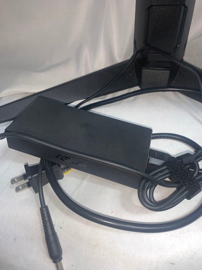 ASUS ゲーミングモニター VG28UQL1A 28インチ