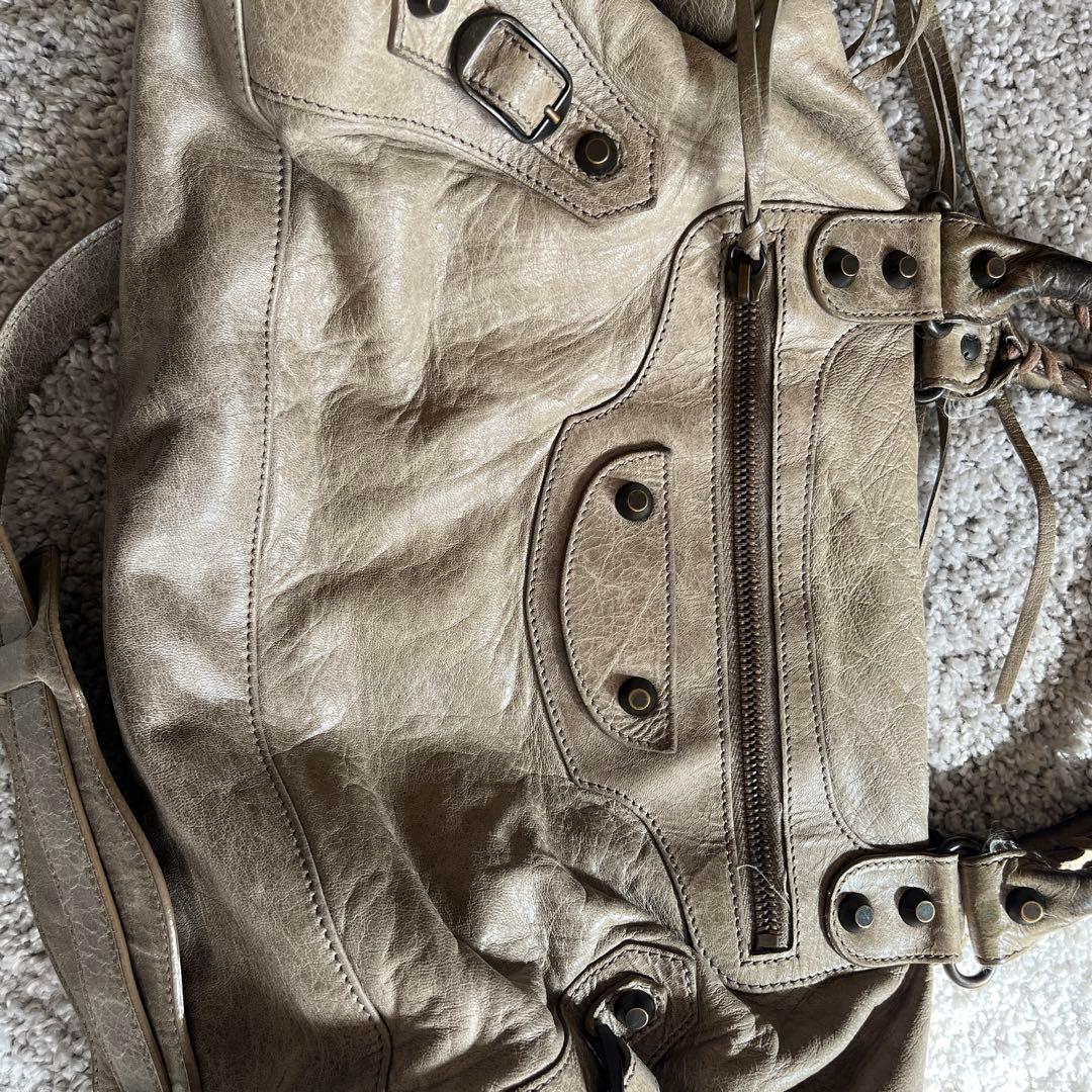 バレンシアガベージュ レザー ハンドバッグ