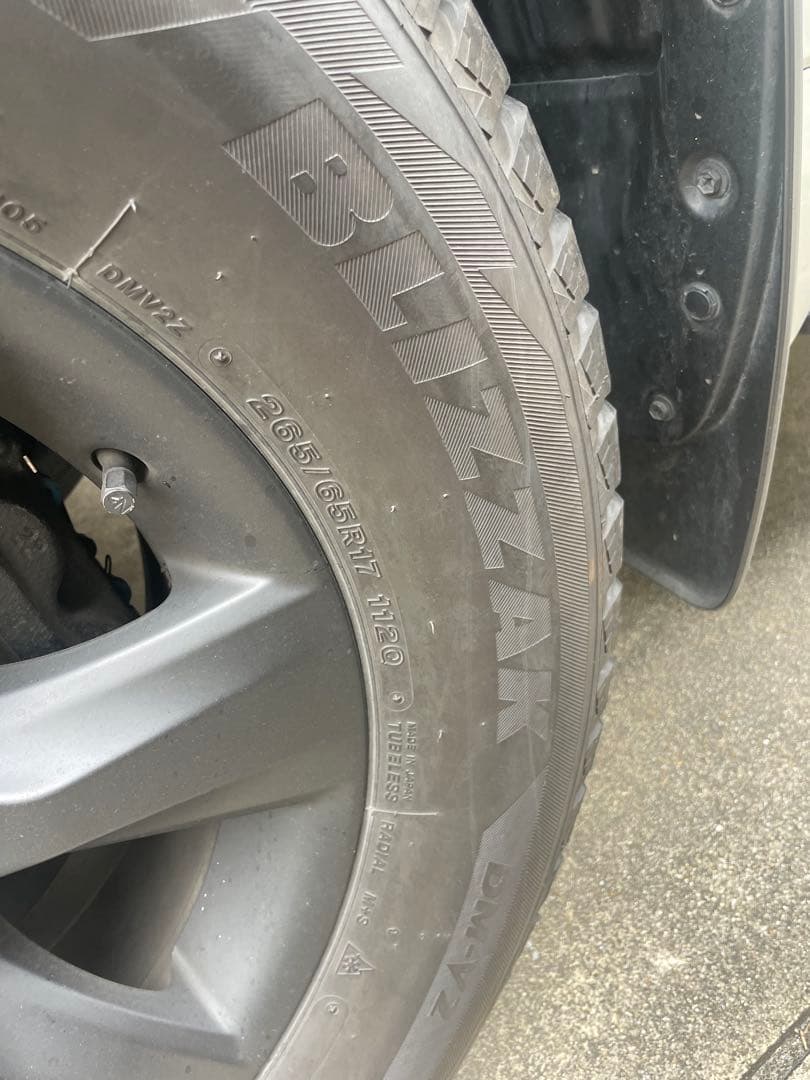 ランドクルーザー プラド 純正17インチ ブリヂストンブリザックDM-V2