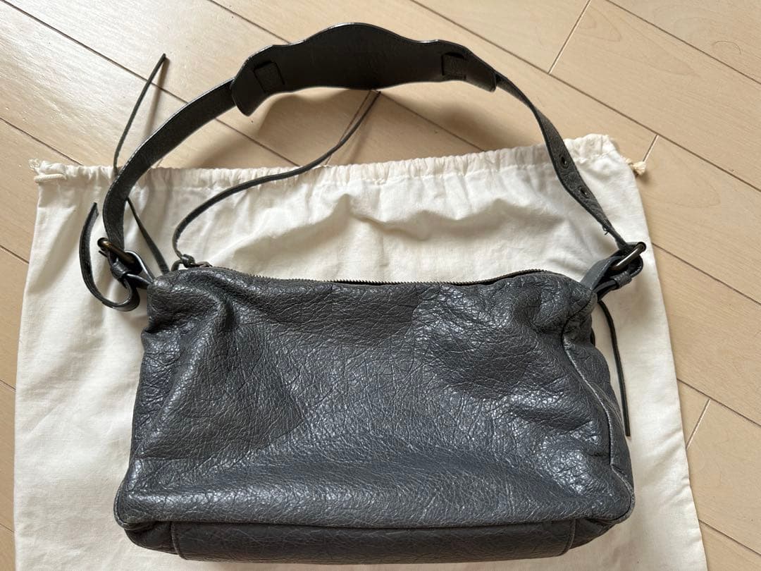 バレンシアガ バッグ　ショルダーバッグ