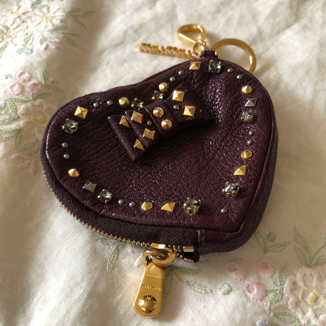 ミュウミュウ スタッズ付きハート型ケース　ビジュー　キーホルダー