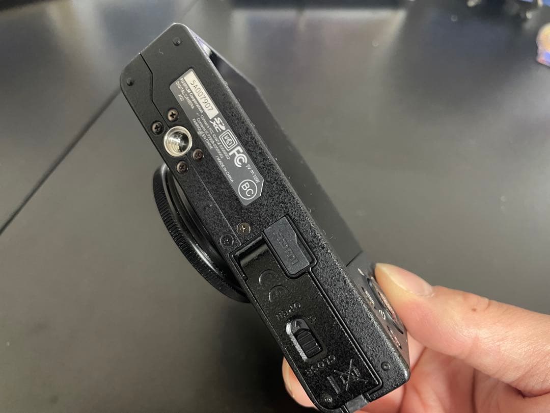 FUJIFILM XQ2 コンパクトデジタルカメラ