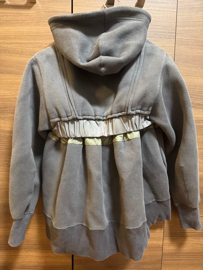 sacai レディース パーカー