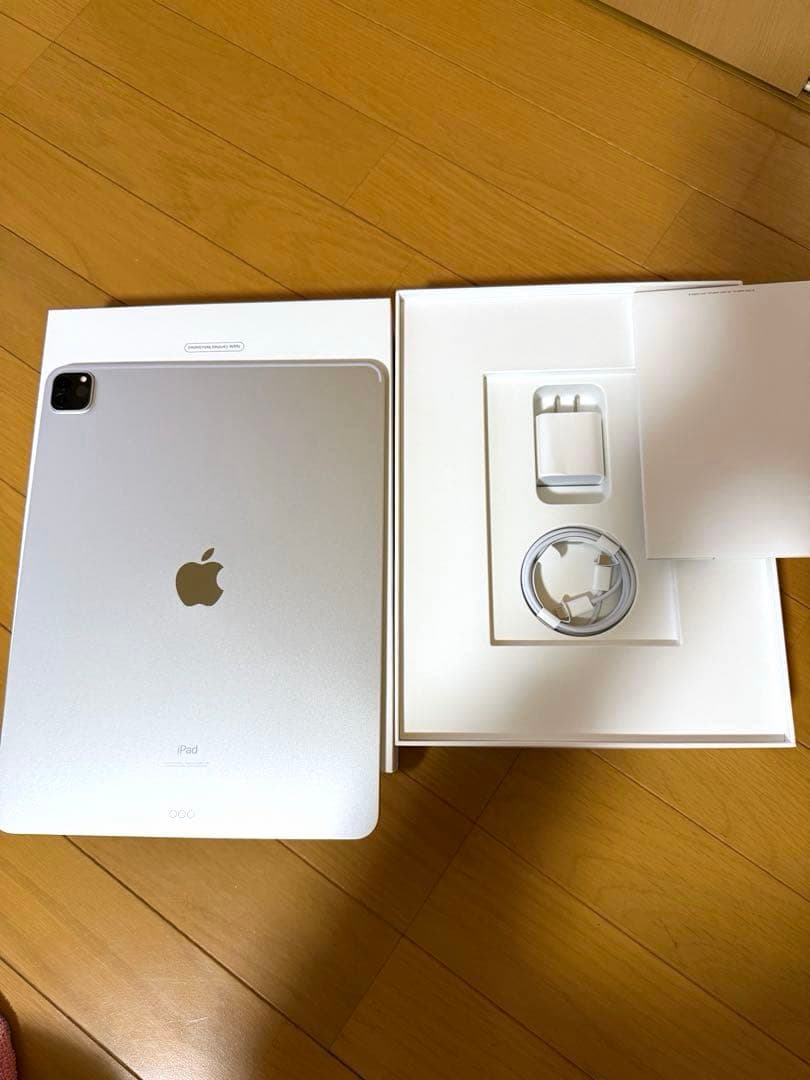 Apple iPad Pro第5世代12.9インチ シルバー wi-fiモデル