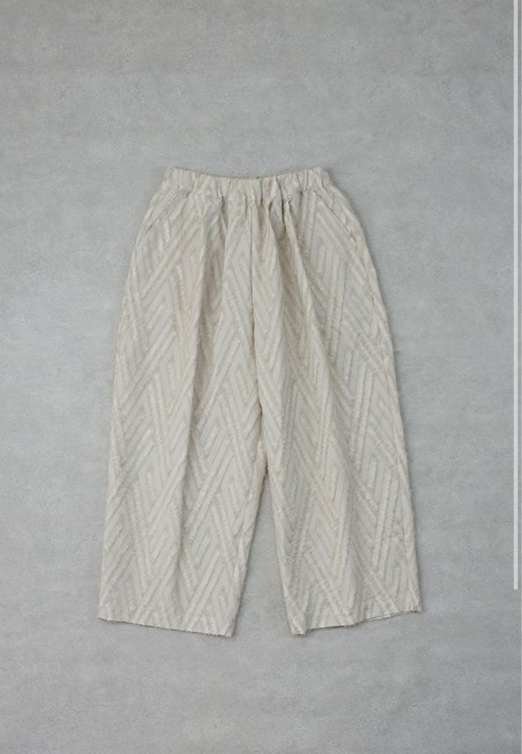 アトリエエマウ　ジャガードパンツ