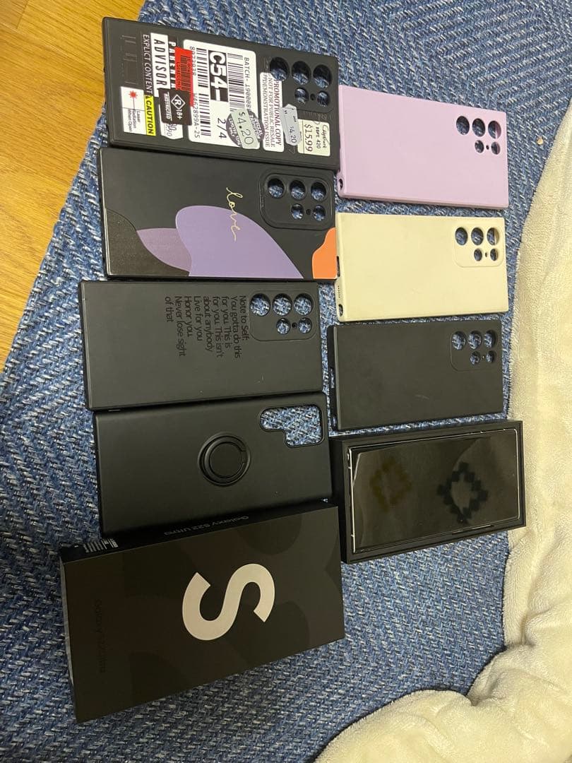 Samsung Galaxy S22 Ultra 本体ホワイト カバー付き韓国版