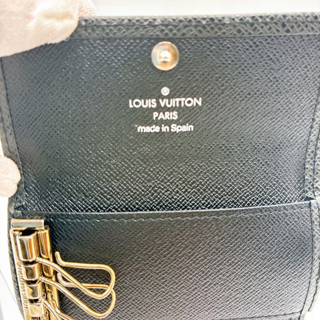 【美品】LOUIS VUITTON ルイヴィトン タイガ キーケース 4連 黒