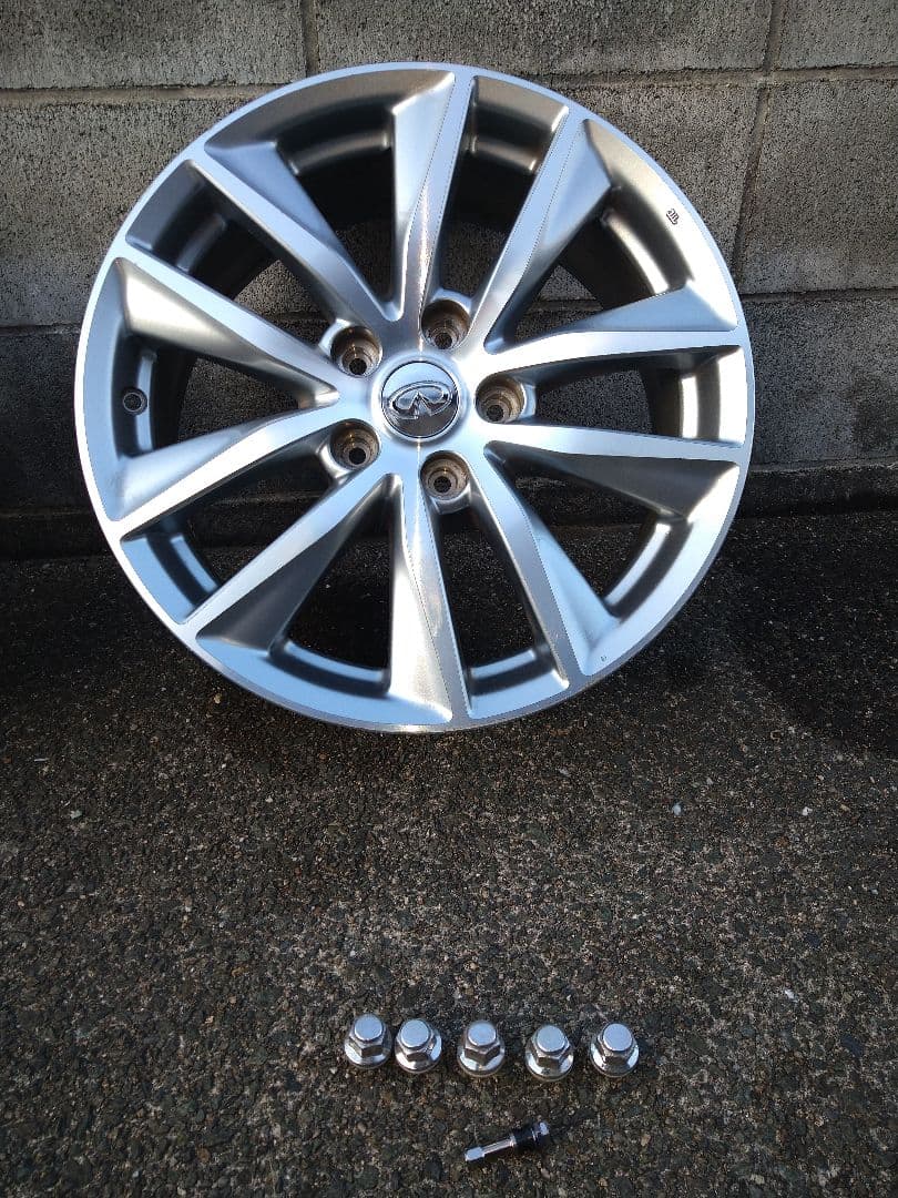 日産V37スカイライン純正17インチアルミホイール4本中2本セット①