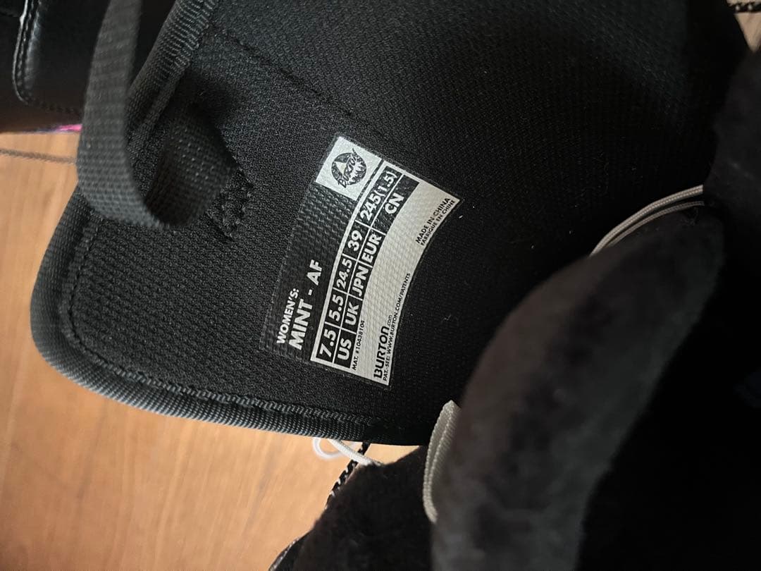 BURTON MINT スノーボードブーツ 24.5cm 値下げ交渉OK