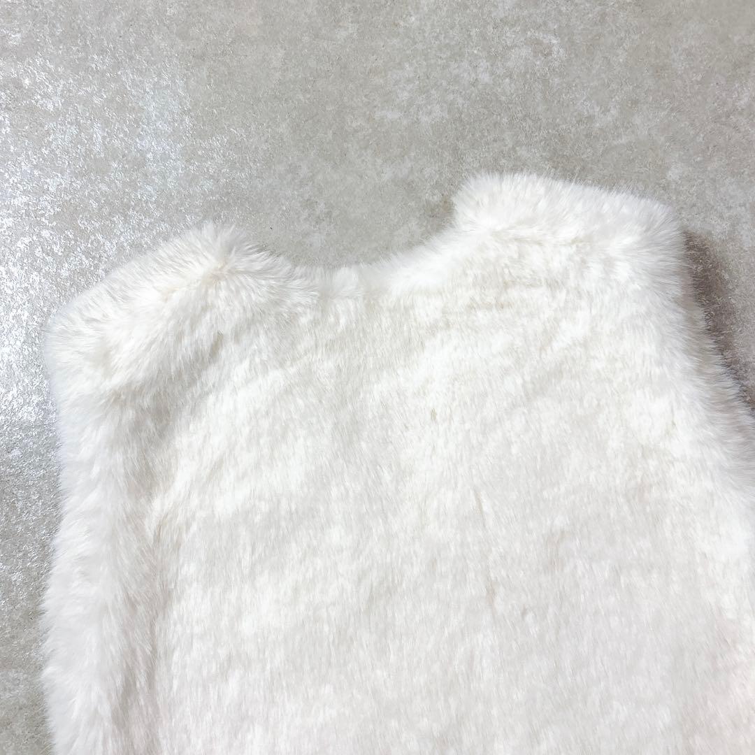 【極美品】イデアルーチェ　idealuce エコファーリボンベスト　ホワイト