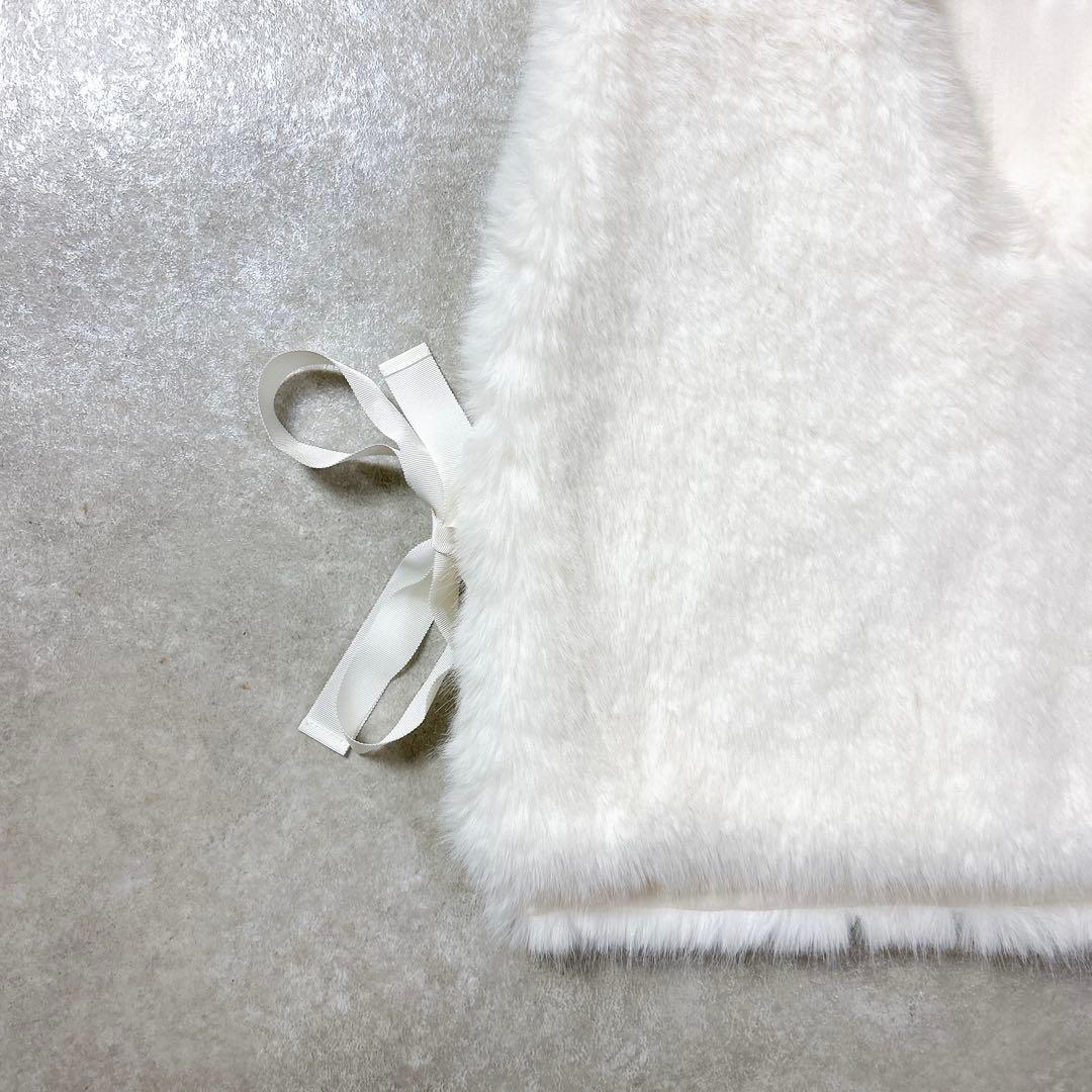 【極美品】イデアルーチェ　idealuce エコファーリボンベスト　ホワイト