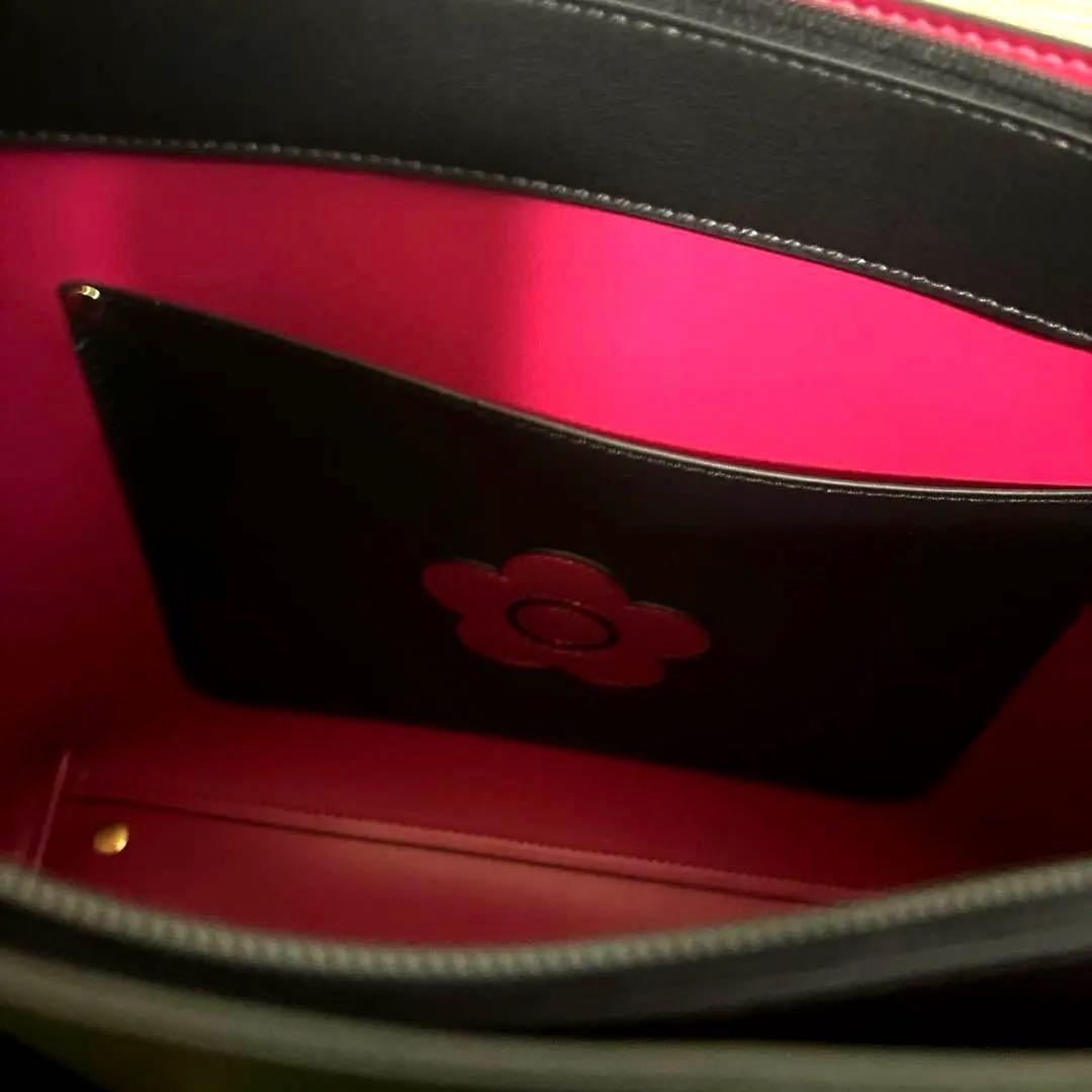 【送料込】MARYQUANTポーチ付トートバッグA4収納可通勤ビジネス黒×ピンク