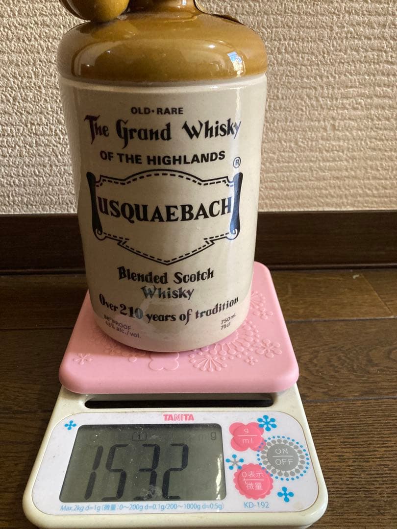 ウシュクベ210　ストーンフラゴン