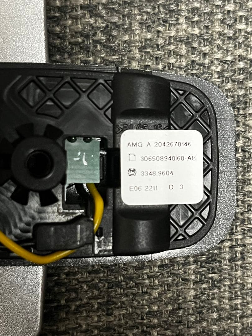 メルセデス　パドルシフト　アルミAMG A 2042670146 部品 SLK