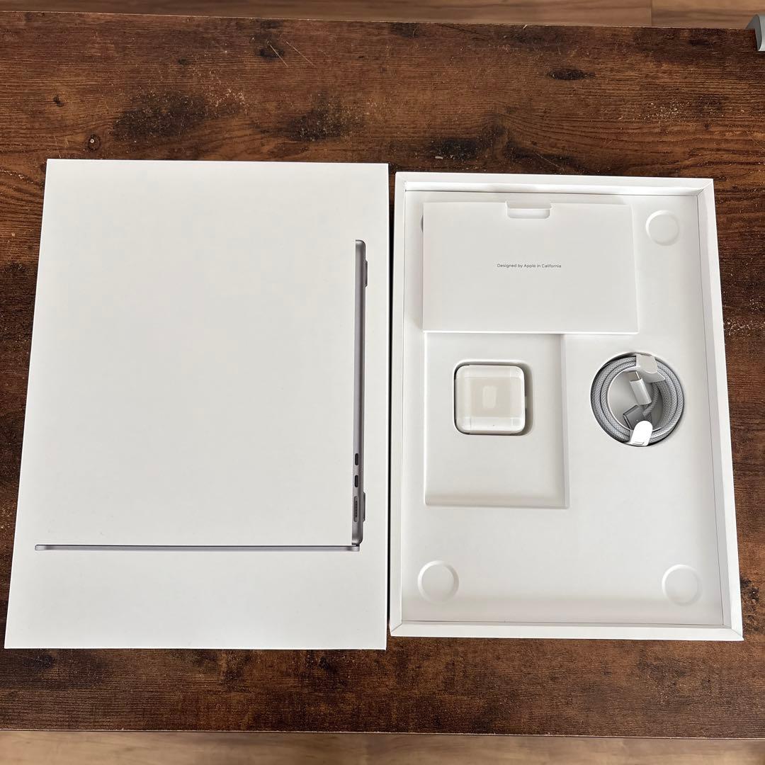 MacBook Air M2 メモリ16GB ストレージ512GB グレー