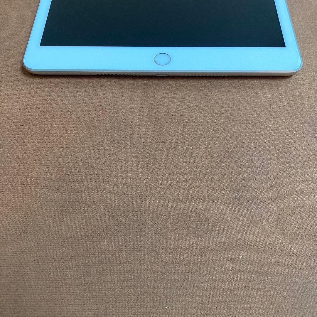 323【早い者勝ち】電池最良好☆iPad7 第7世代 32GB WIFIモデル☆