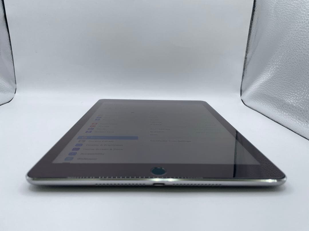 iPad Air 2 128GB Wifiモデル