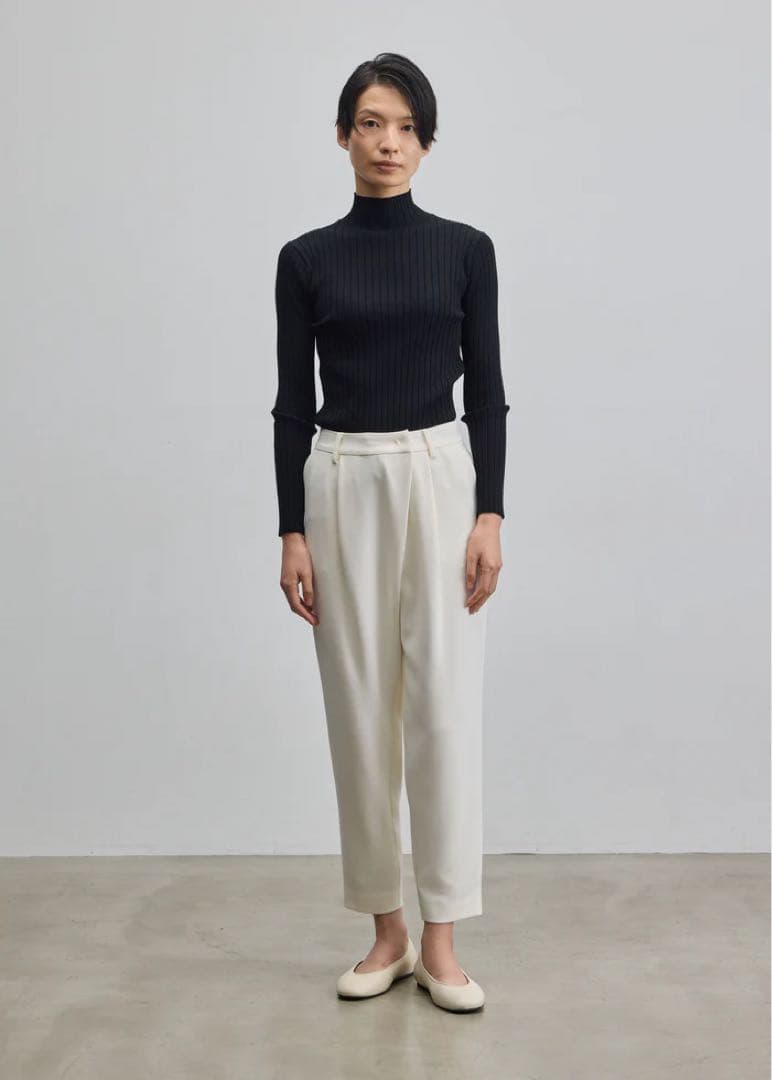 SOÉJU タックパンツ XS ホワイト　定番