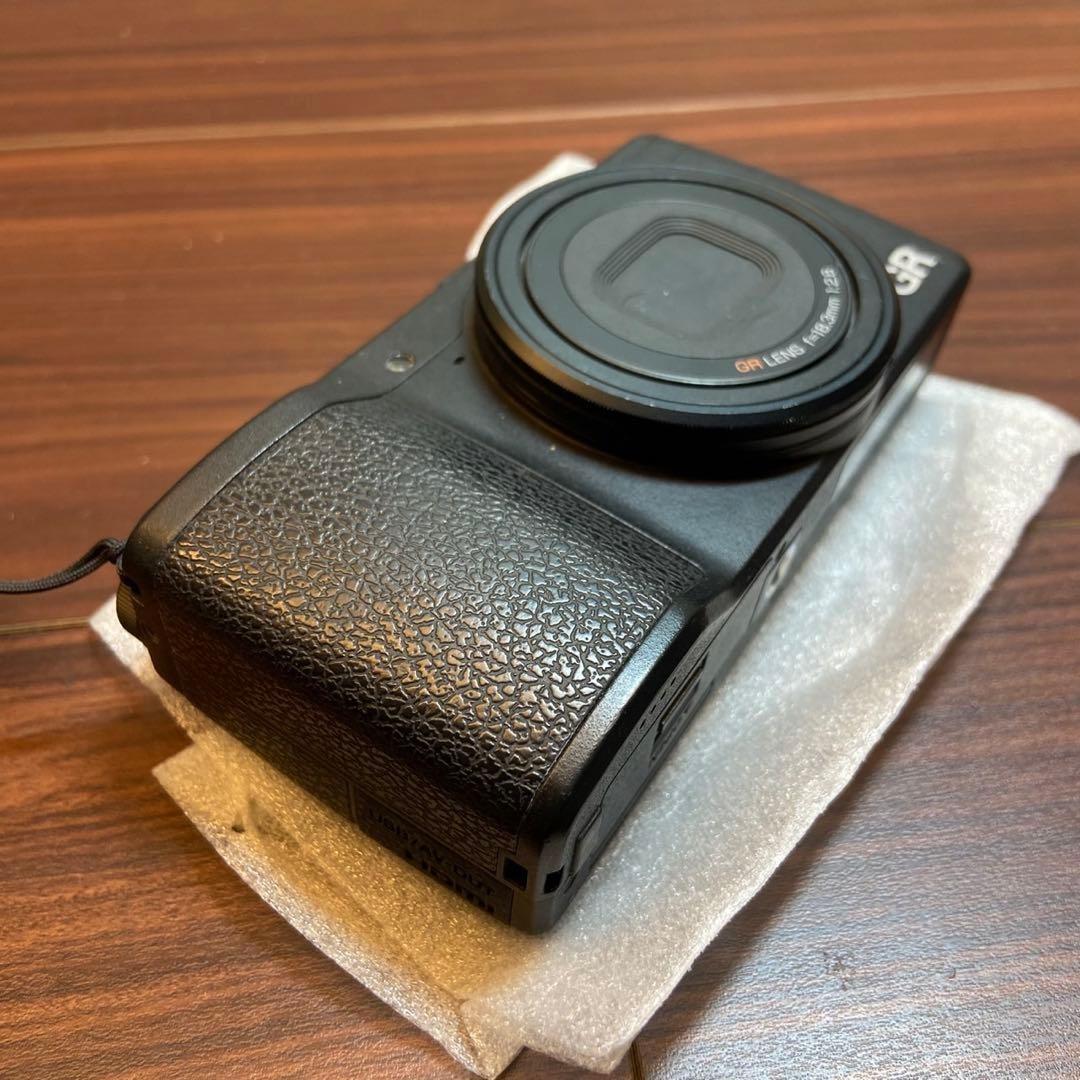 RICOH GR デジカメ ほぼ新品 4934