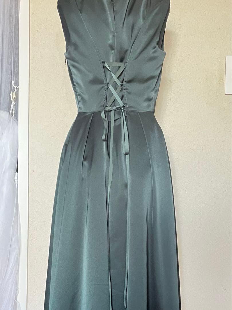 ダークグリーン ノースリーブ パーティードレス