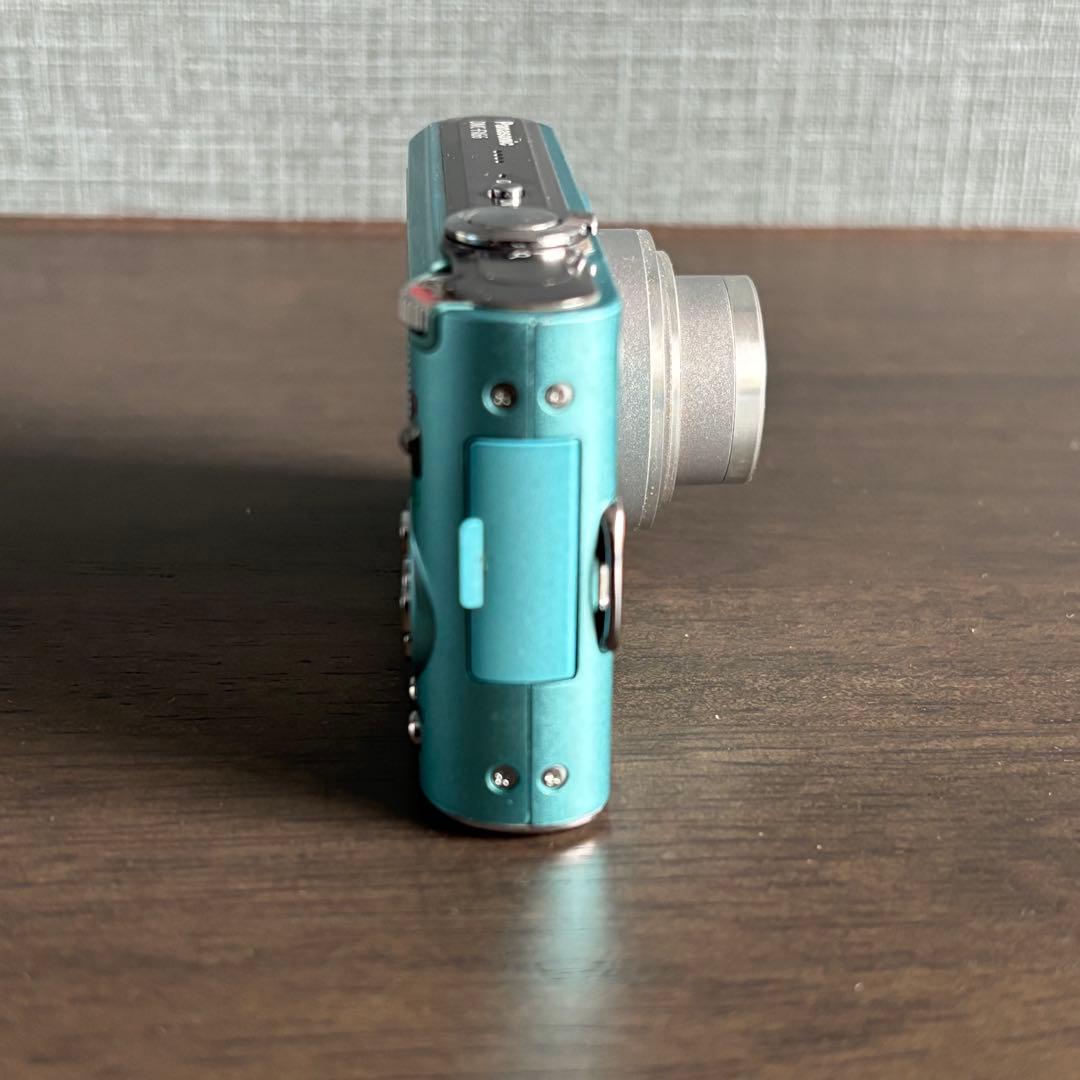 Panasonic LUMIX DMC-FX66　ブルー