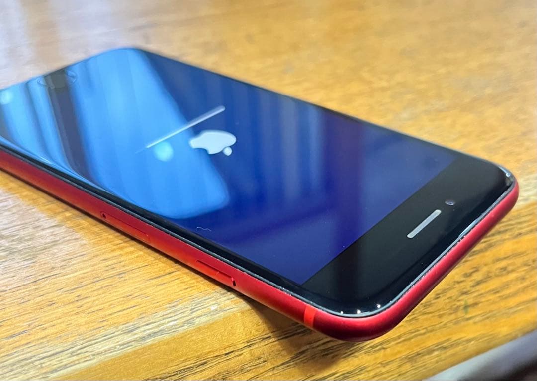 Apple iPhone SE (第2世代) 赤　良品　割れなし　バッテリ74%