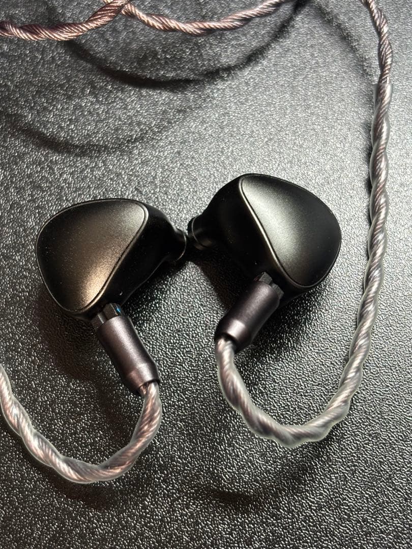 Lucid IEM tekkusai 美品