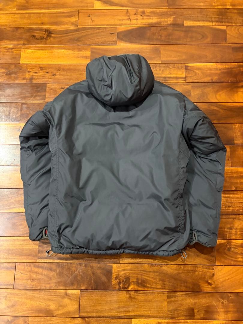 MILLET ミレー　ダウン　旧タグ　サイズM チャコールグレー　レッド