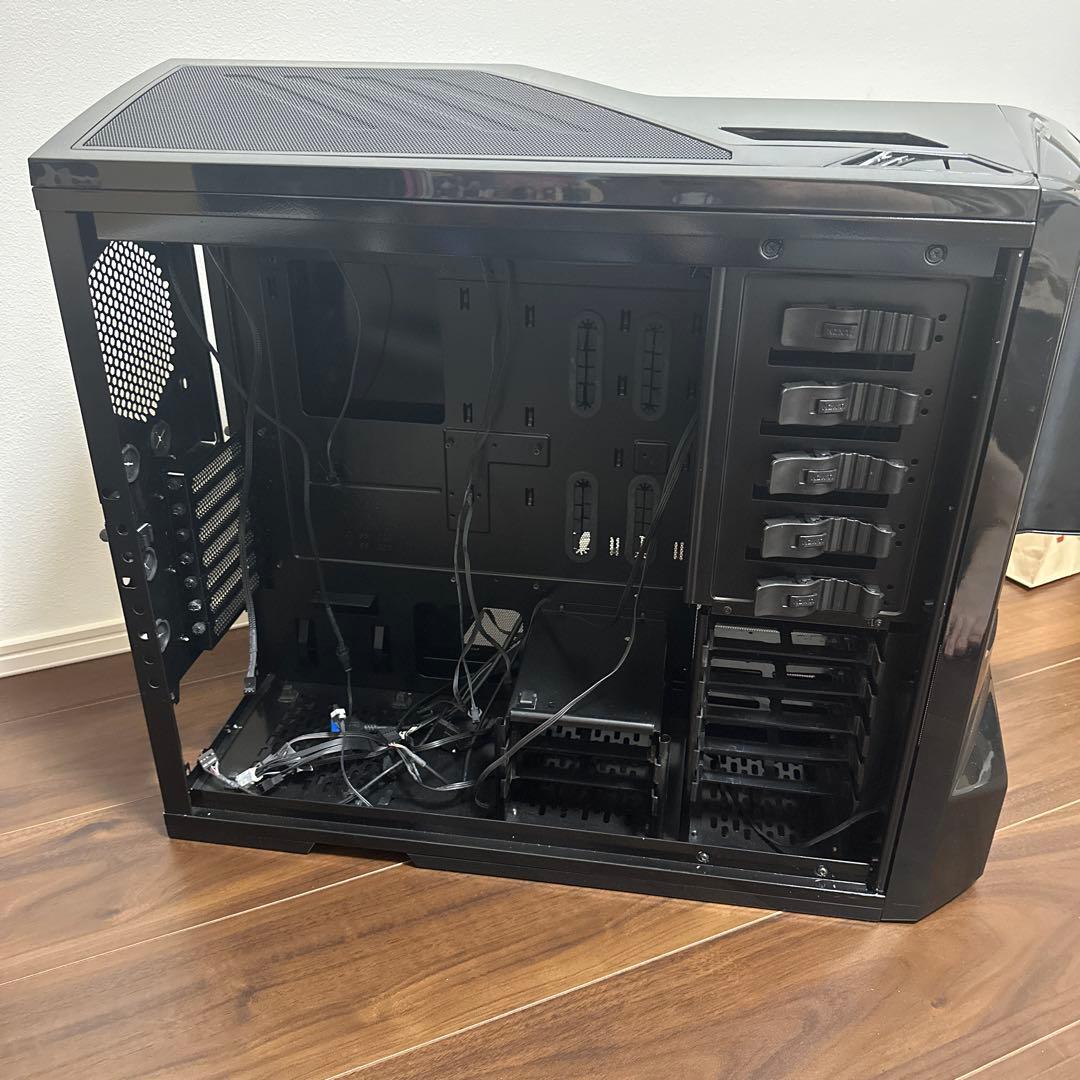 NZXT PHANTOMフルタワーブラック クリアサイドパネル 純正パネル付き