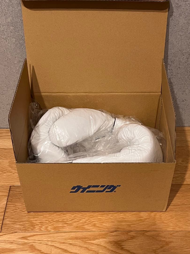 winning ウイニング　グローブ　8オンス　白　マジックテープ