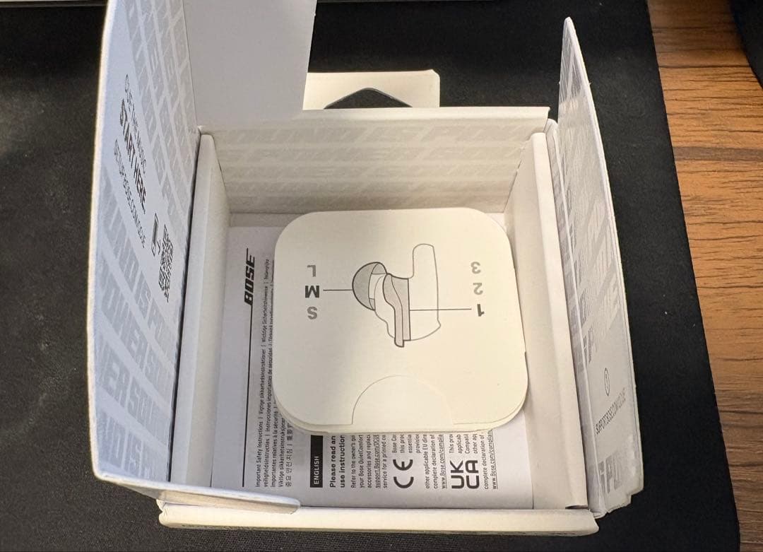 BoseQuietComfortUltraEarbuds 付属品完備
