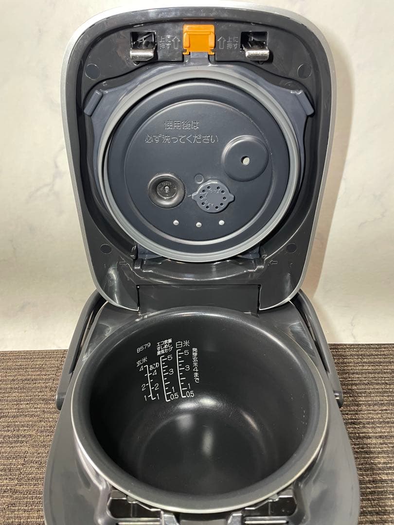 757美品✨ 象印 圧力IH炊飯ジャー 5.5合炊き 豪炎かまど釜 ブラック