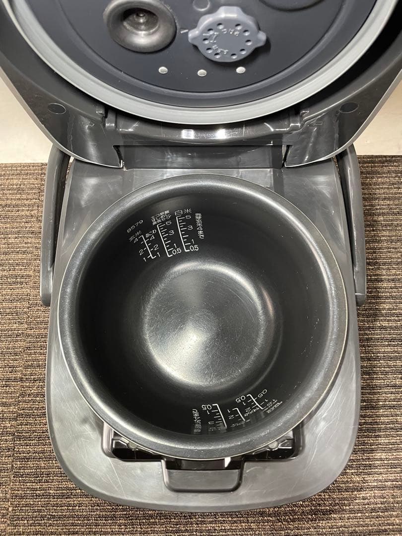 757美品✨ 象印 圧力IH炊飯ジャー 5.5合炊き 豪炎かまど釜 ブラック