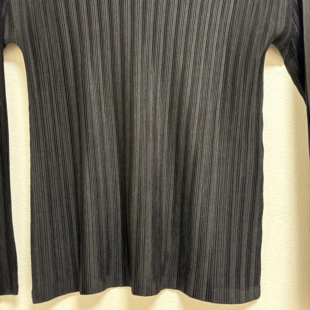 美品 イッセイミヤケ　プリーツ・プリーズ 黒 長袖カットソー