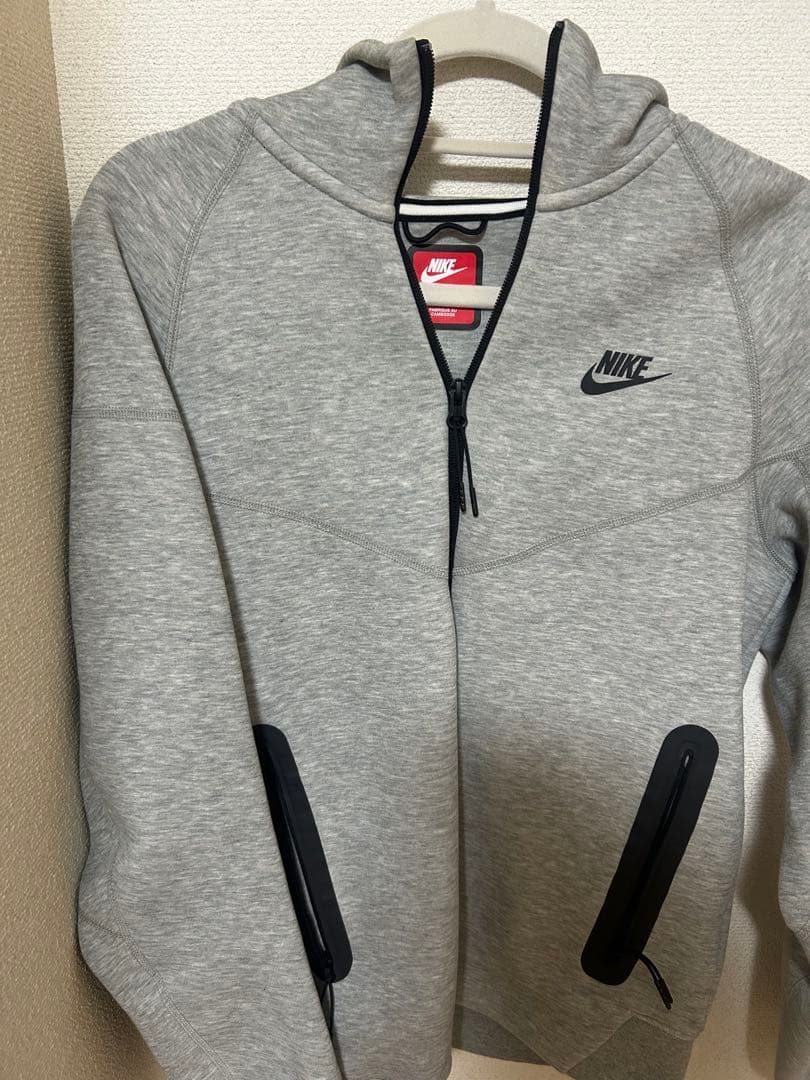 Nike グレー フルジップ トレーナー Sサイズ値下げます