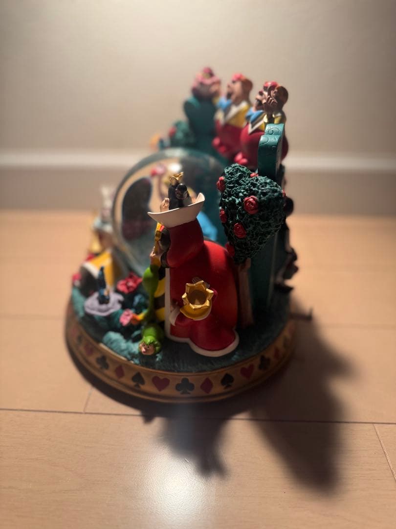 【レア★海外ディズニーストア購入品】不思議の国のアリススノードームスノーグローブ