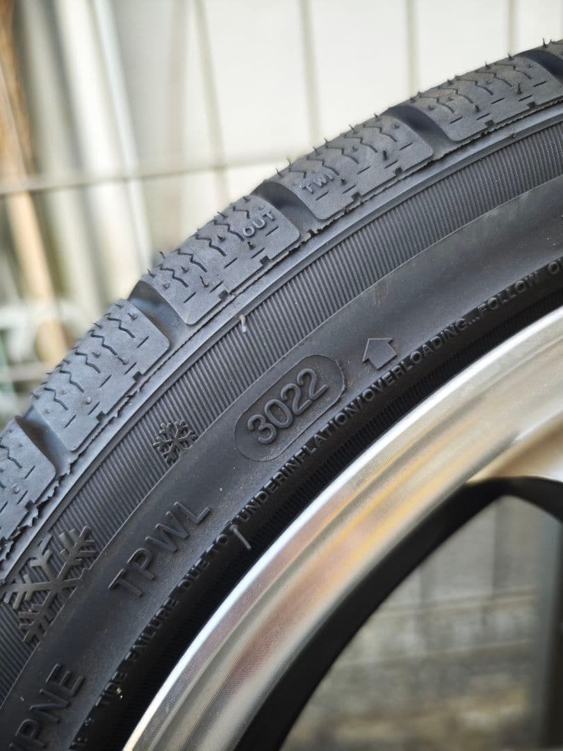 17インチ シルバーアルミホイール 5スポーク