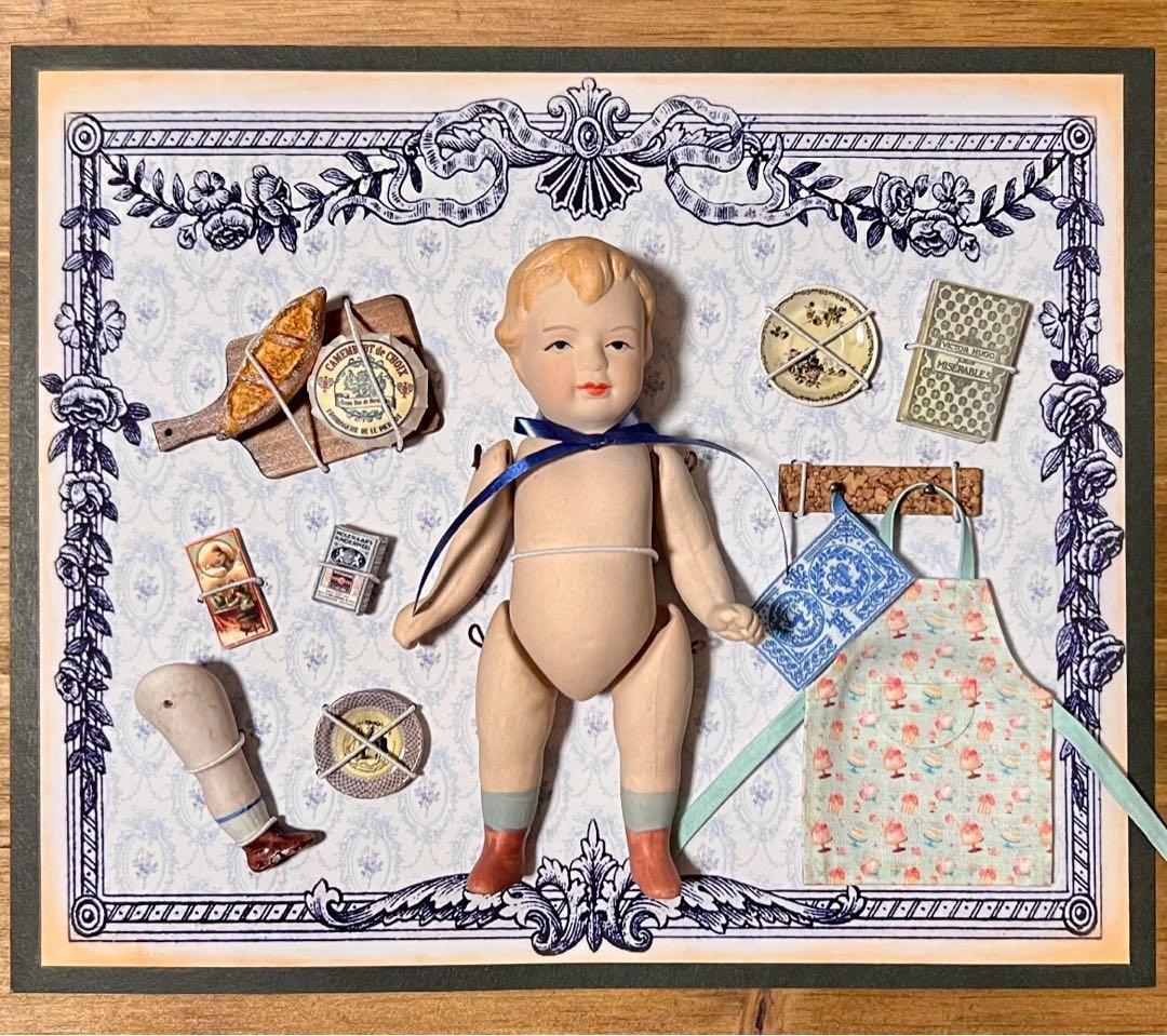 プレゼンテーションシート　ビスクドール　穏やか顔の裸ん坊や　ミニチュア小物