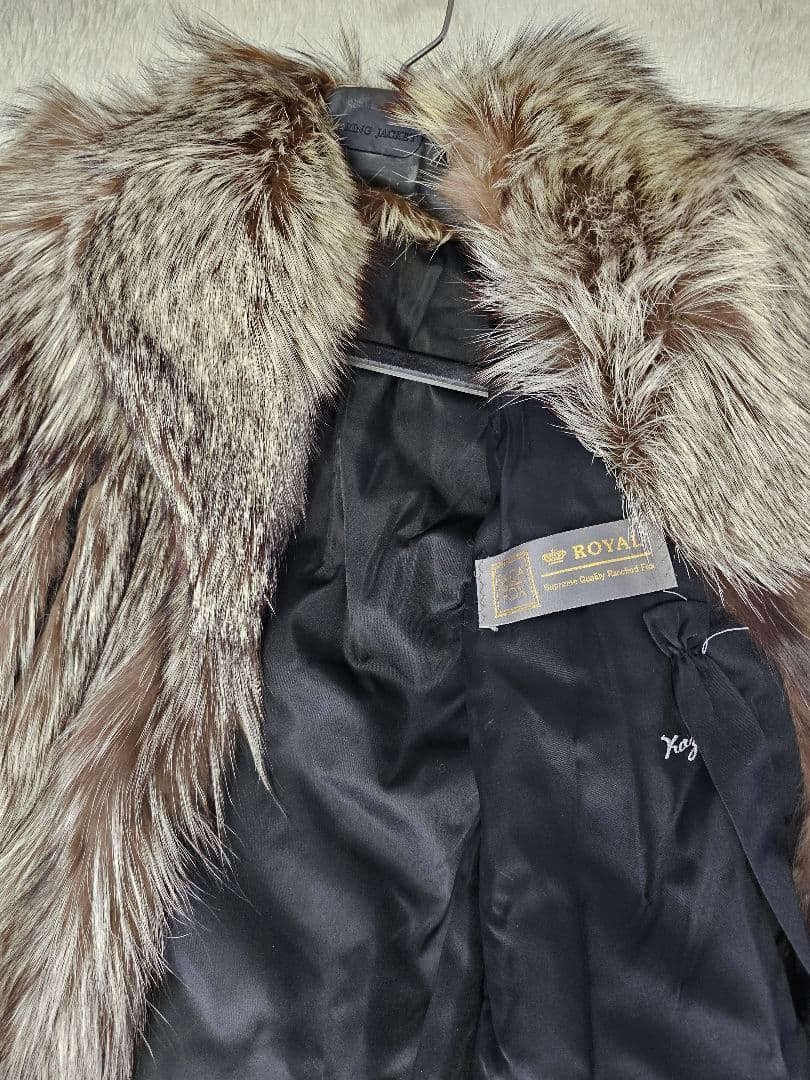 SAGA  毛皮フォックスファー　サガフォックス　セミロングコート