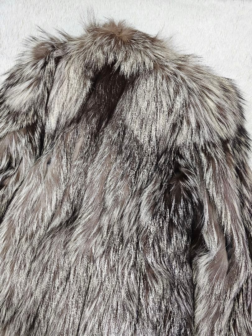 SAGA  毛皮フォックスファー　サガフォックス　セミロングコート