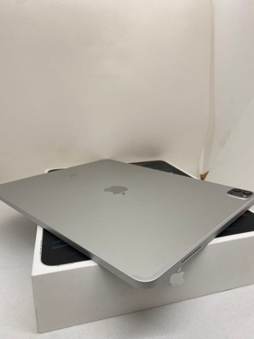 iPad Pro (12.9インチ) 第5世代 512GB MHJTH