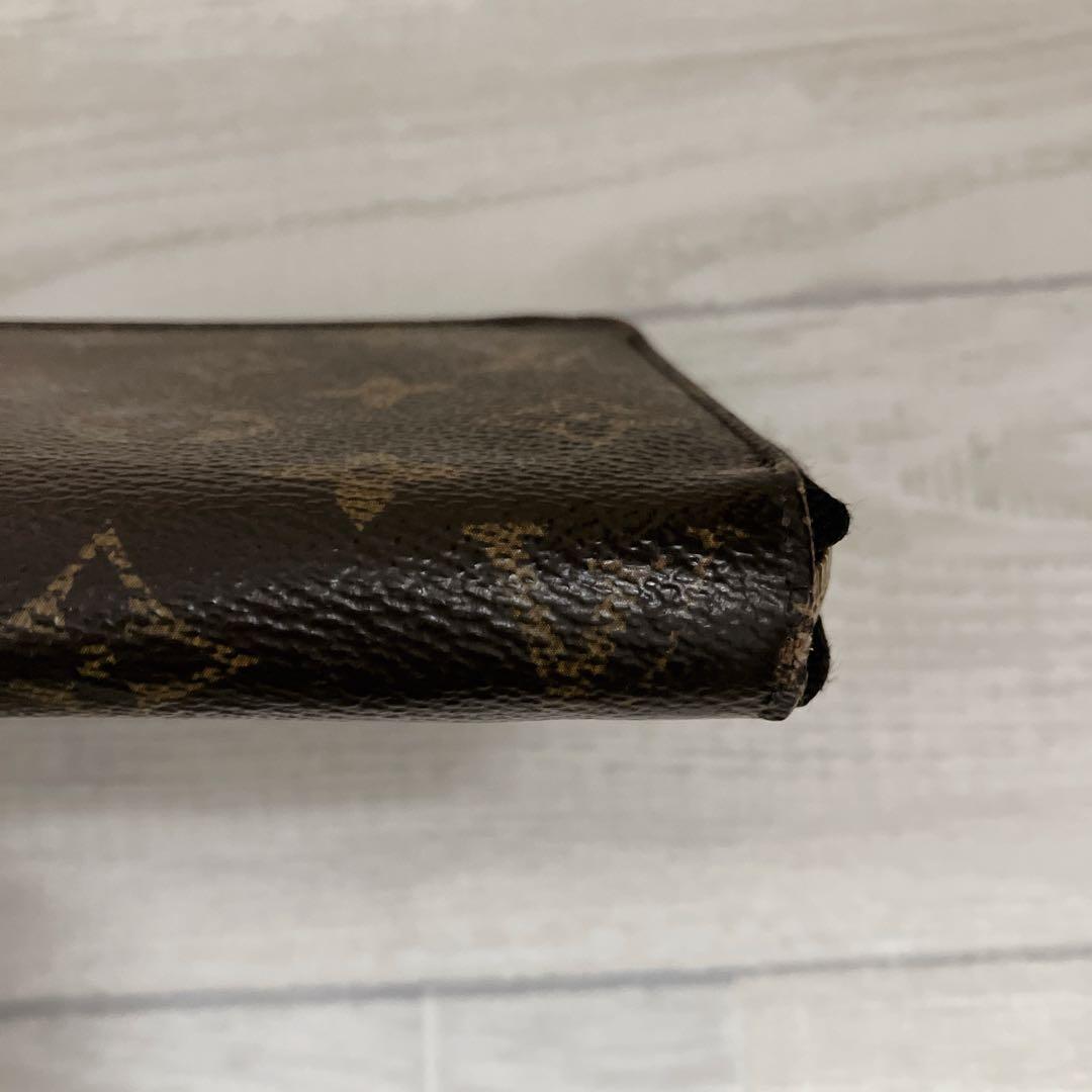 ルイヴィトン 長財布 ジッピーウォレット 新型モデル